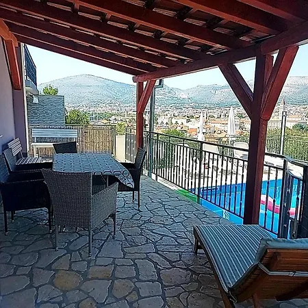 Apartmán Balan S Vanjskim Bazenom Trogir