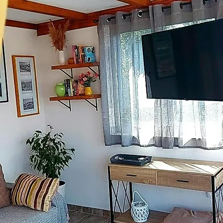 Balan S Vanjskim Bazenom Apartmán Trogir