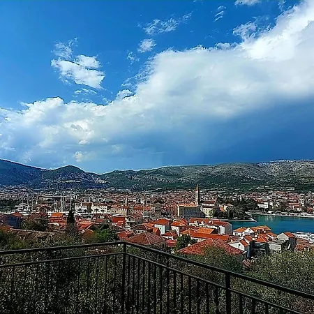 Apartmán Balan S Vanjskim Bazenom *