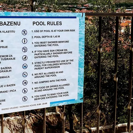 Apartmán Balan S Vanjskim Bazenom Trogir